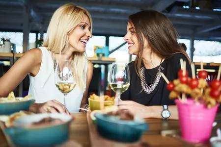 Cheering up The Queen part II. The Dinner Date