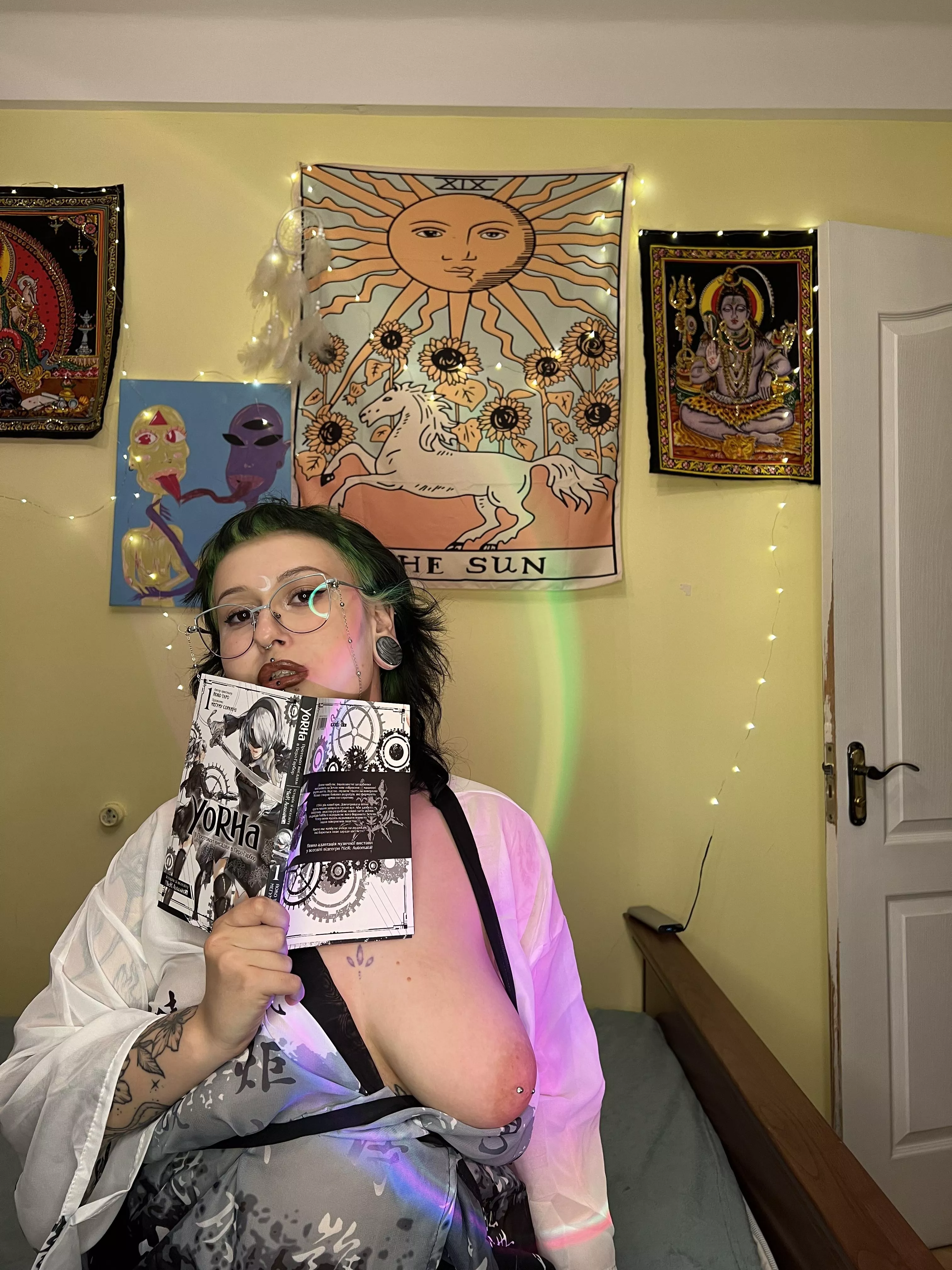 Do you want me to be yours 2B? [F]