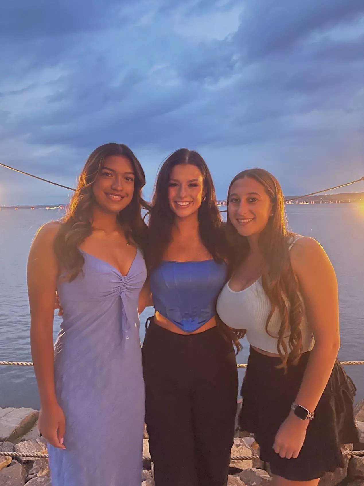 Hair cannot hide it 🫣