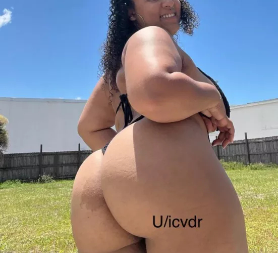 I used to hate my birthmark lol 