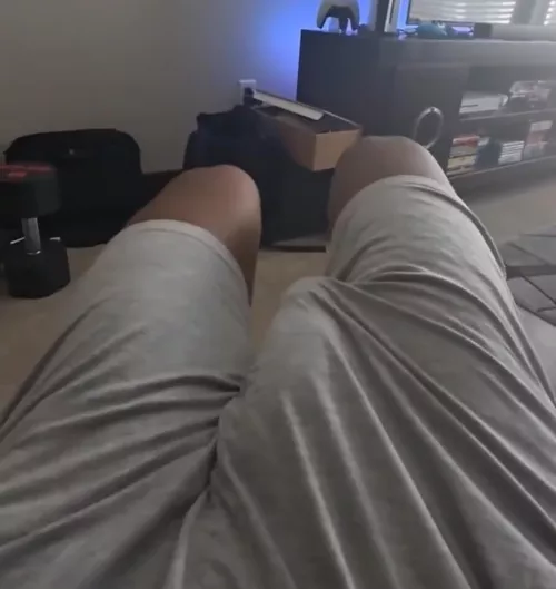 I’m just your friendly neighborhood tripod (30)