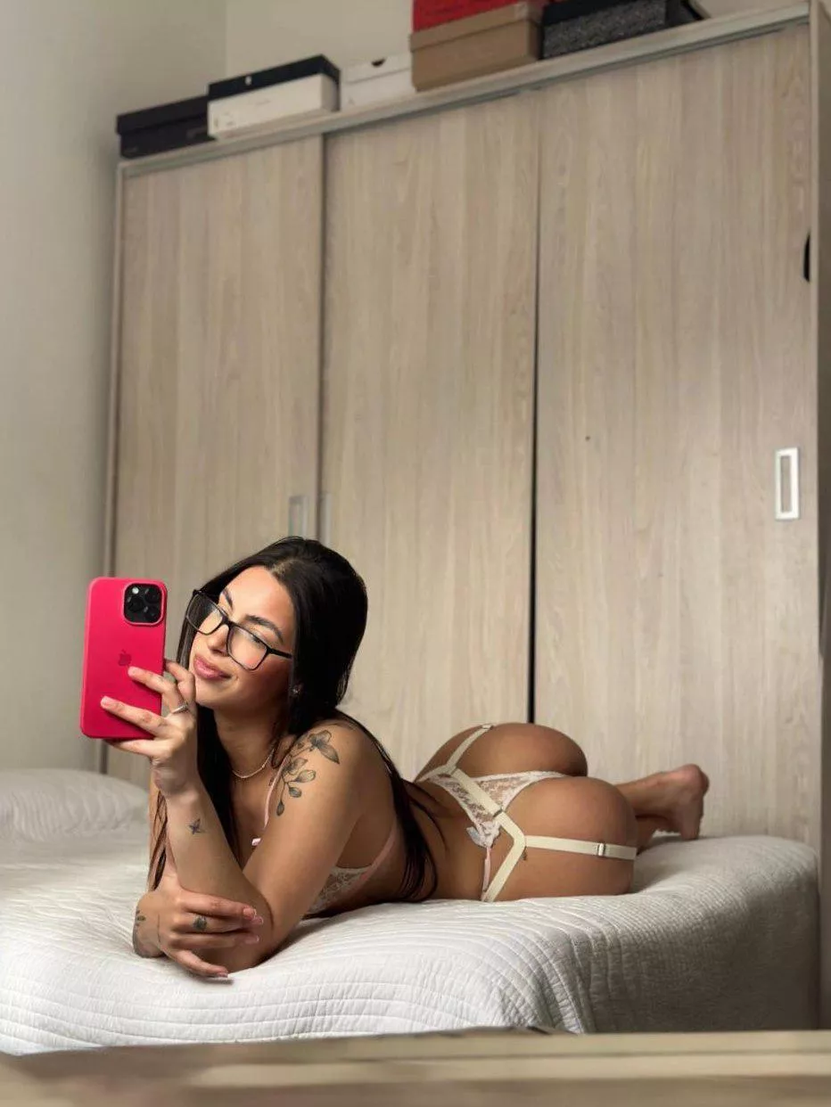 Latinas do everything better