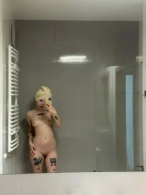 Naughty college babe is ready for some fun 