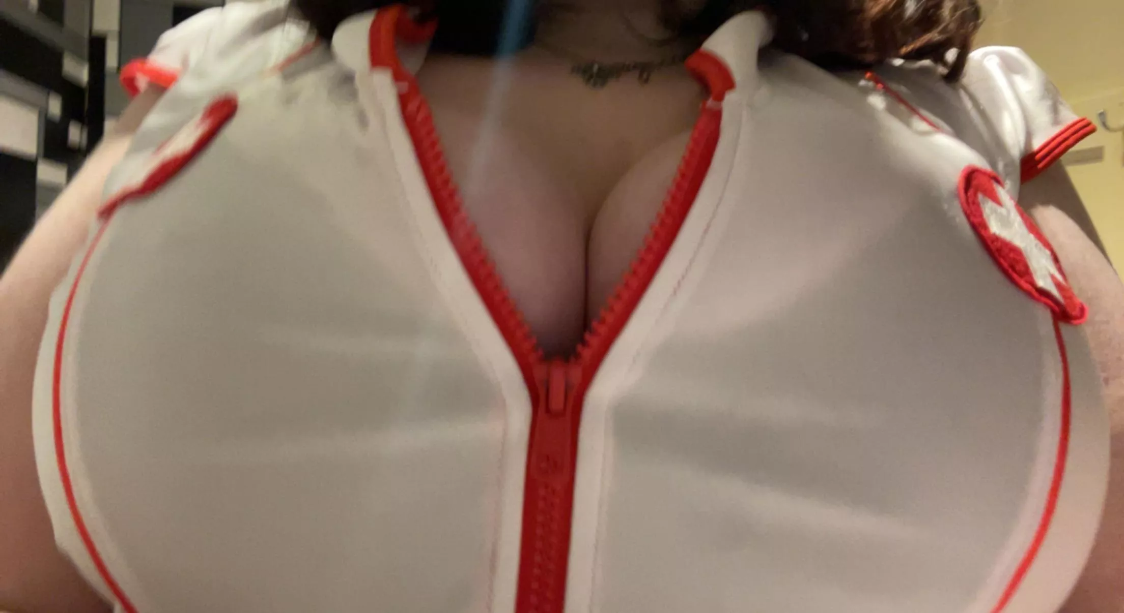 playing dress upp👩🏻‍⚕️🎀