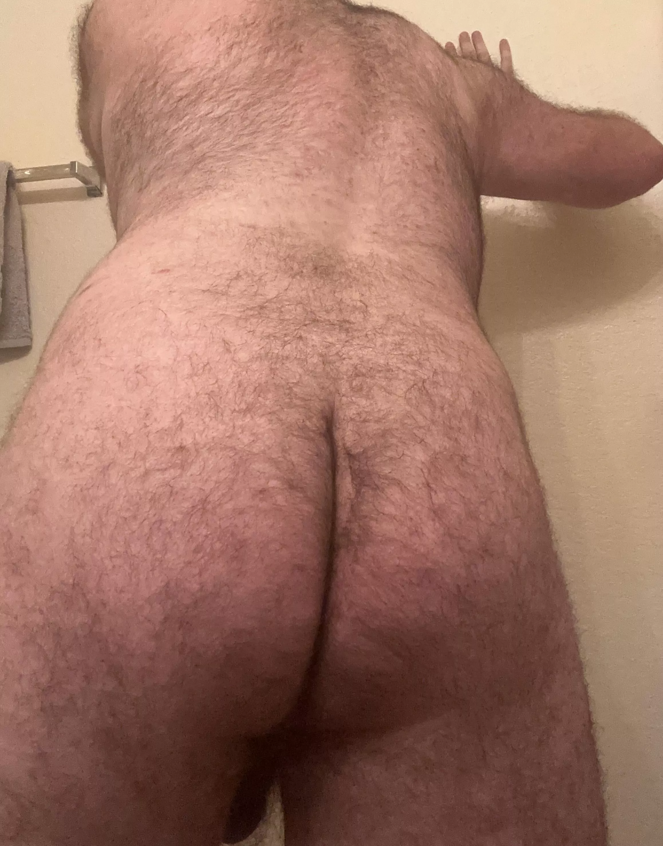 Really need someone here to pound my ass