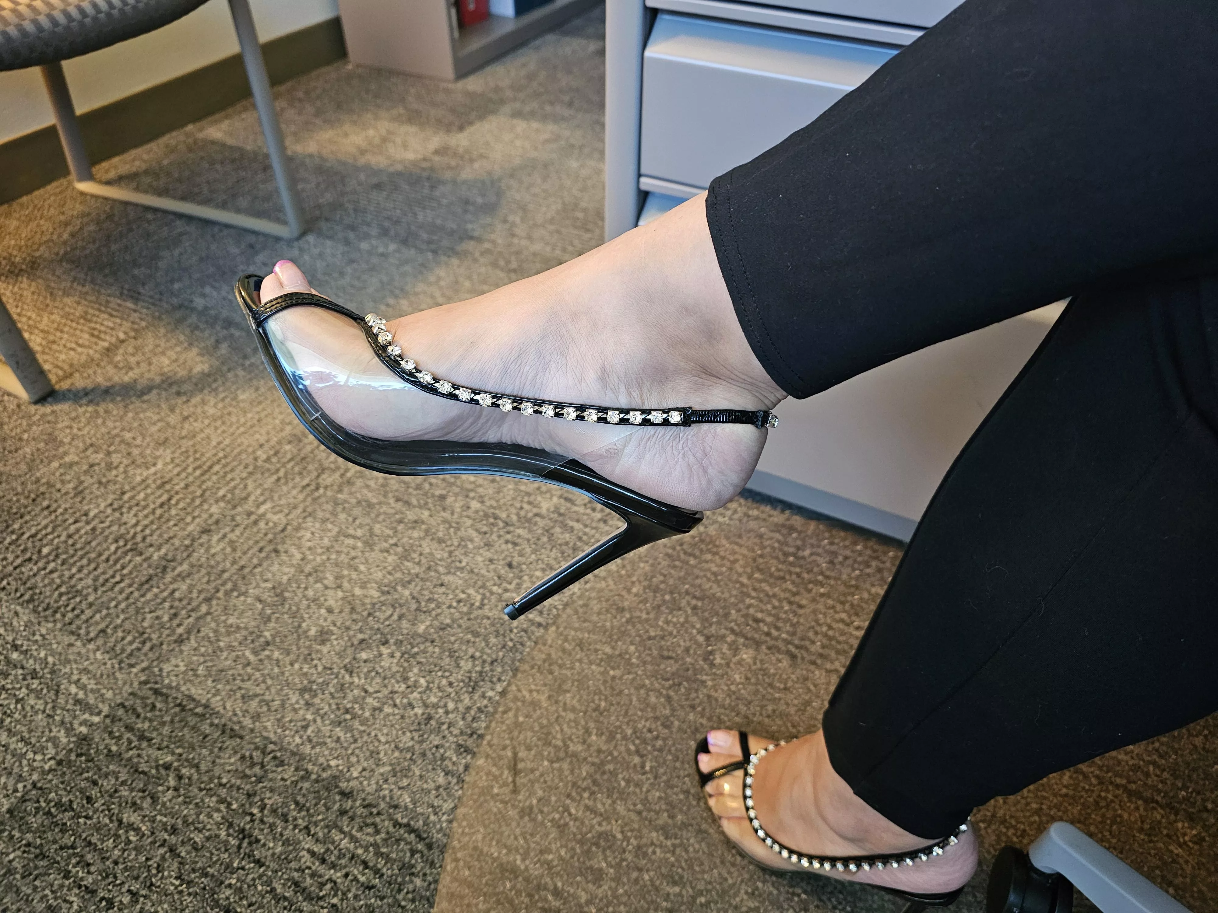 See thru Peep Toe Pumps 💎 