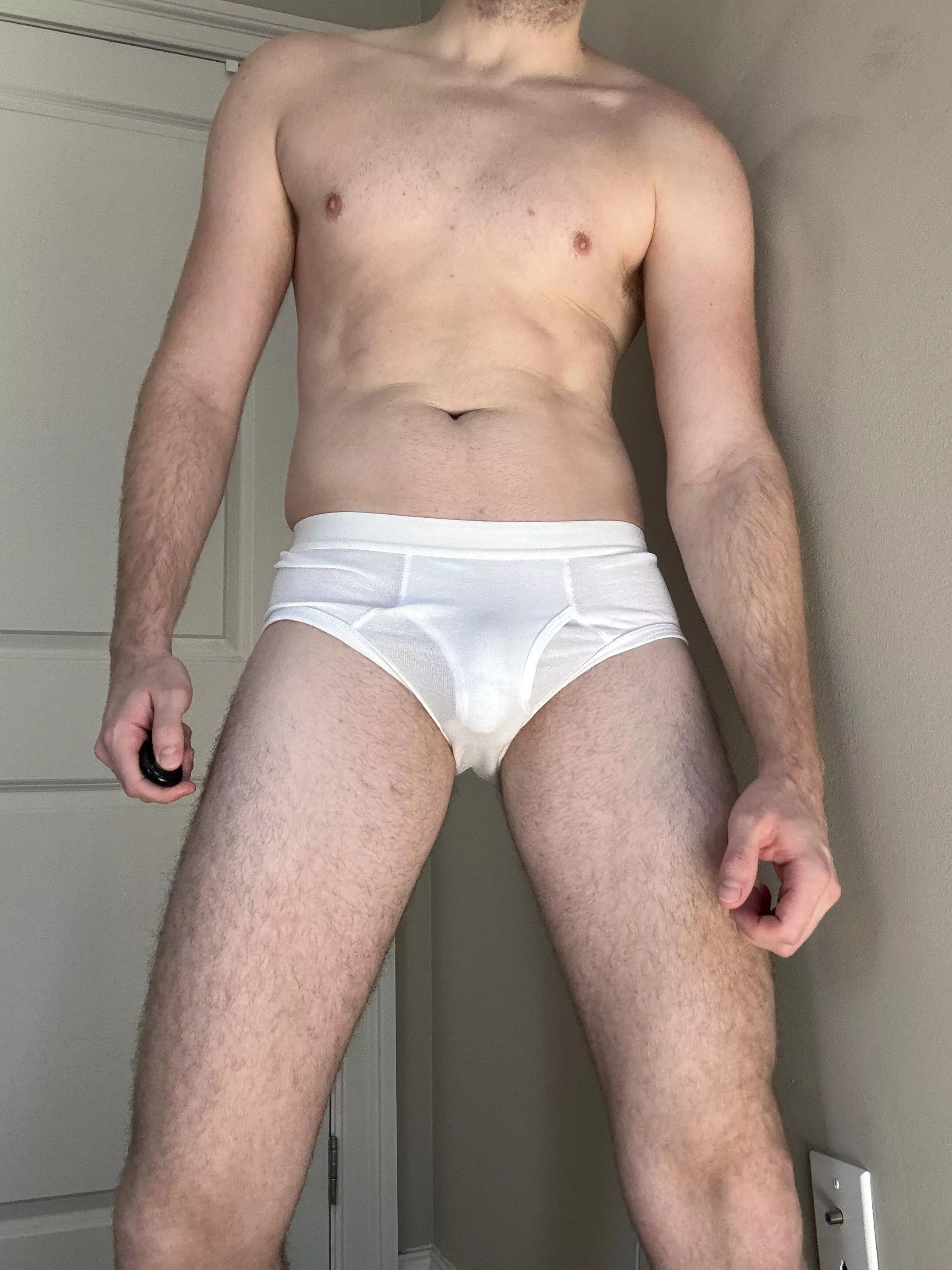These classic white briefs really do it for me 🥵