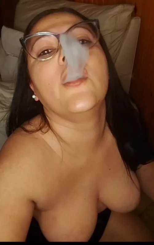 What's better than smoking before playing with myself....