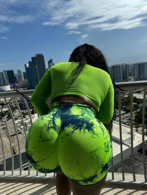 I love how this short hug my ass