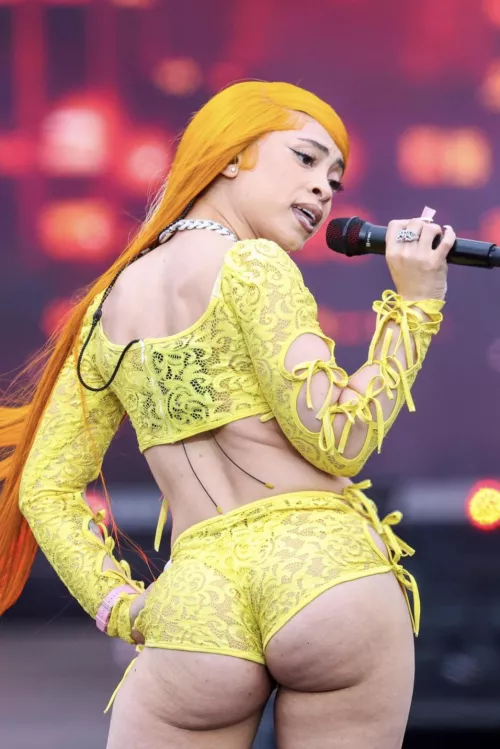 ice spice’s ass🤤