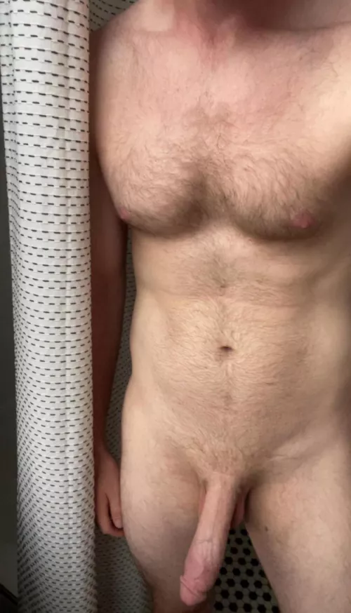 Is somebody gonna match my freak? (Taking nudes in the sunny spot while working from home) 