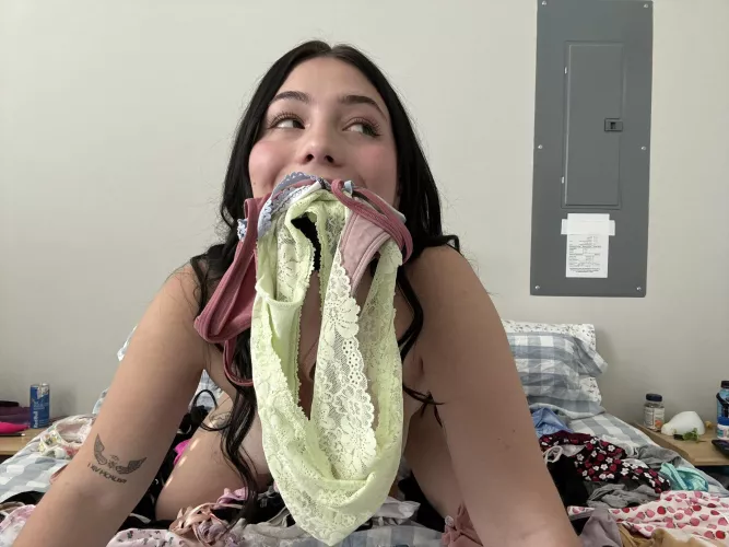 is this mouthful big enough or should I add more?🫣