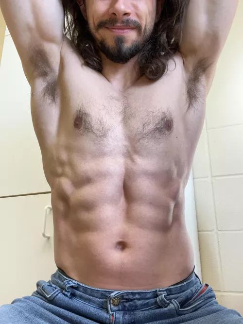 Left or right, you can’t go wrong 😈