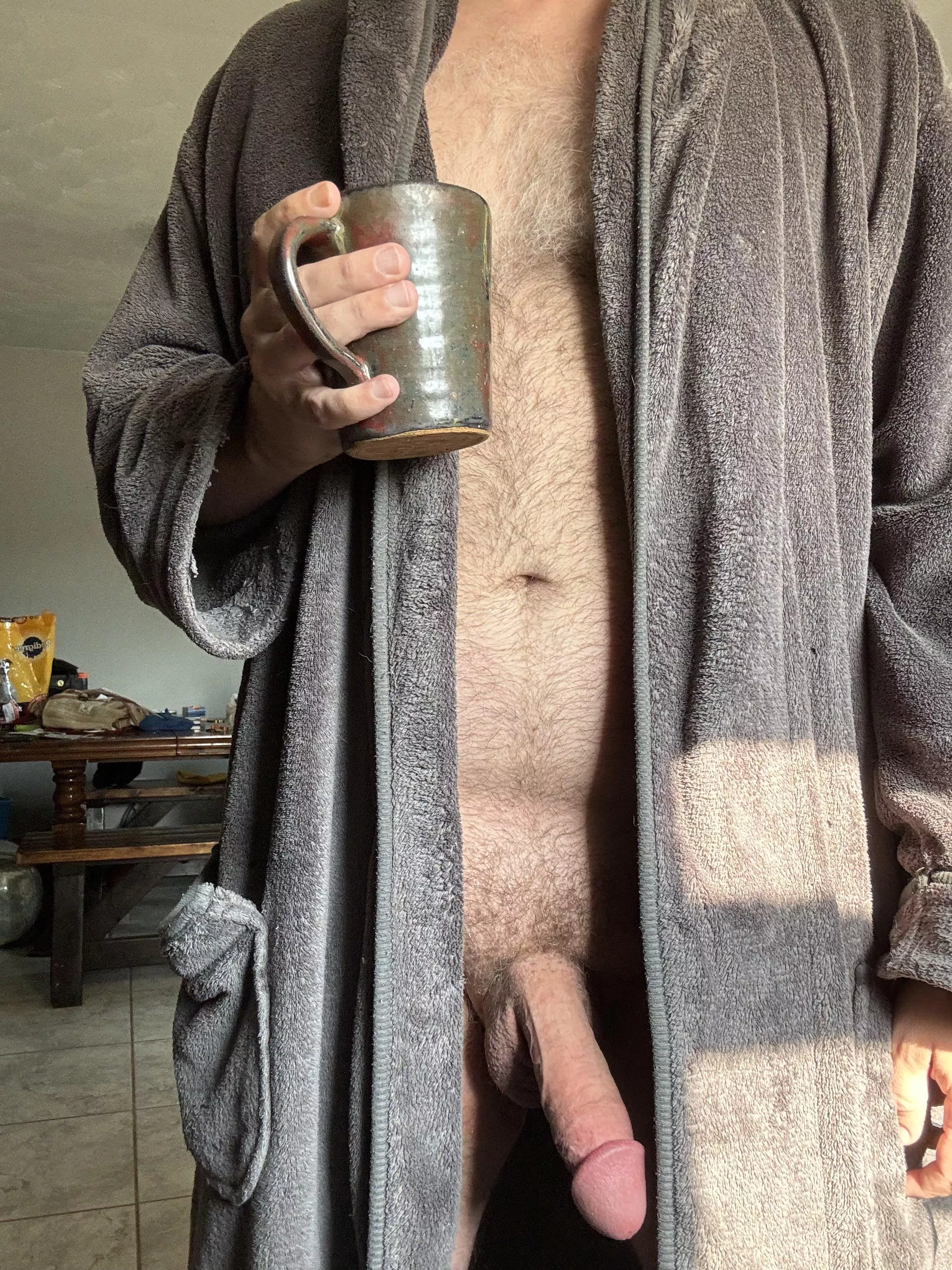 Time for a wake n bake after coffee. Who’s joining this [43] dad from PA!?