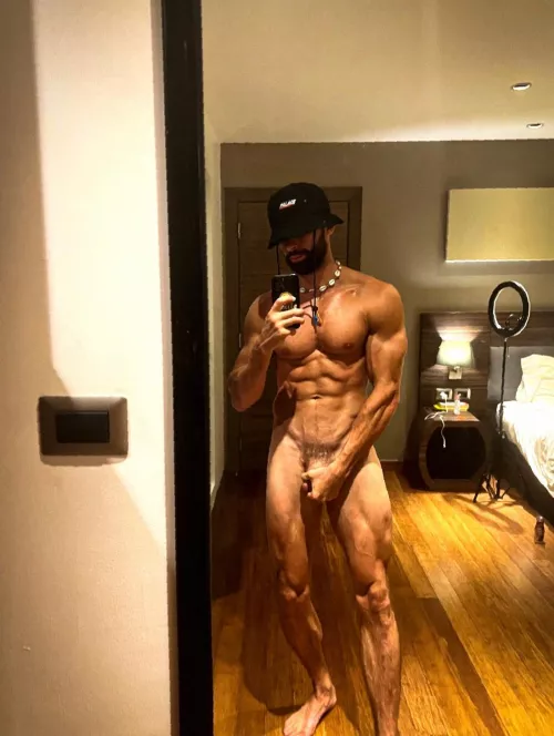 😮 When you try to hide your best asset but everyone notices anyway 👀