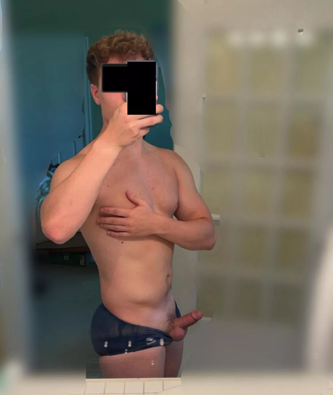 [23] Felt big after the gym this morning 🤙🏻