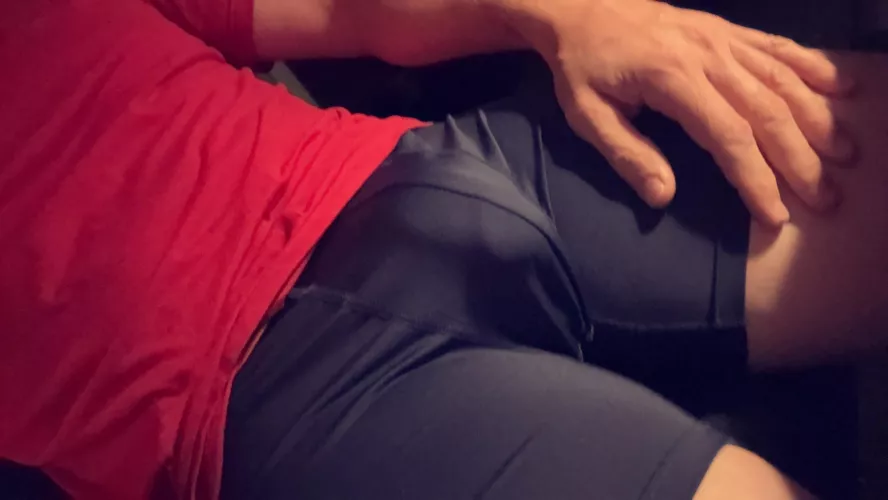 Friday evening chill and relaxing [44] 😊