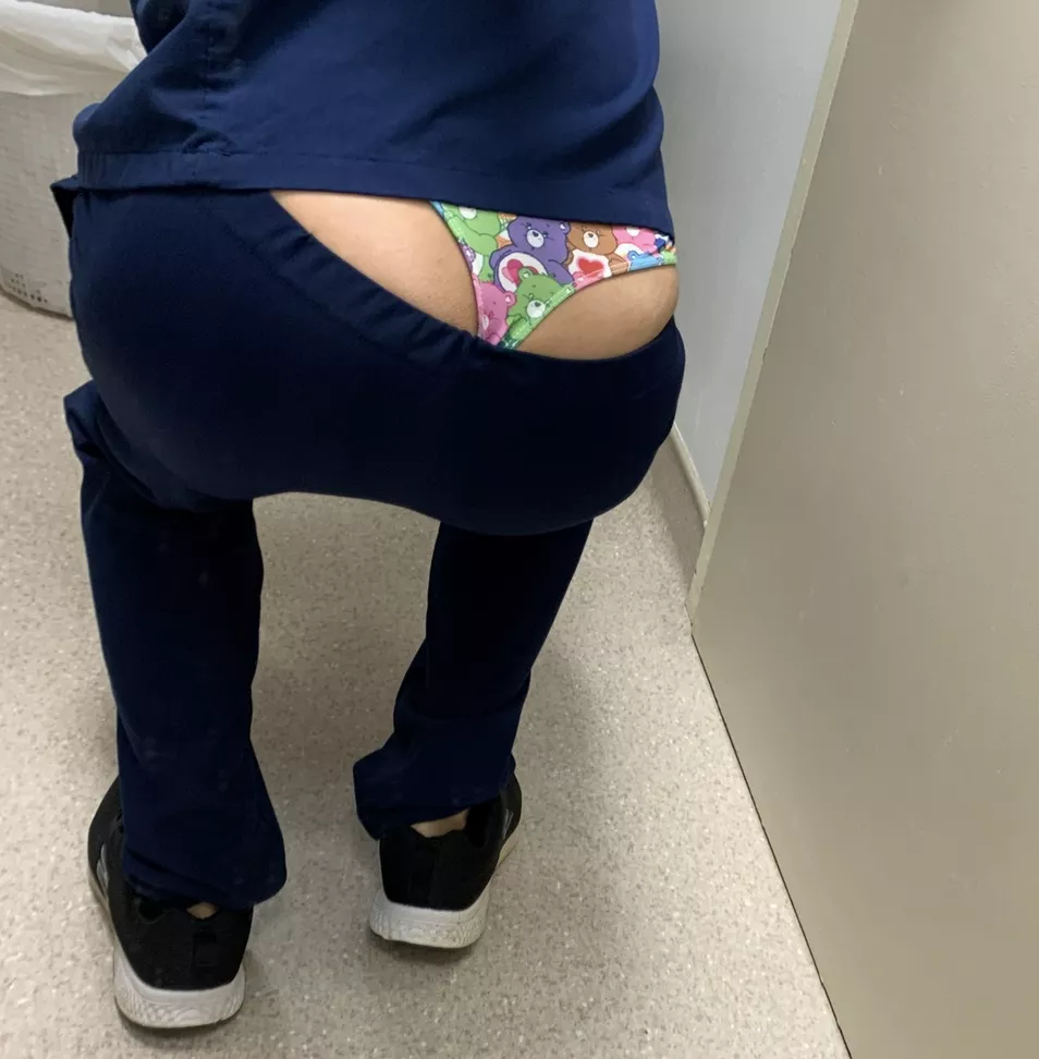  Had an embarrassing slip that day in front of a guy that i like >< and now he has been teasing me and treating me like a girl.. is that a good sign that he likes me? 