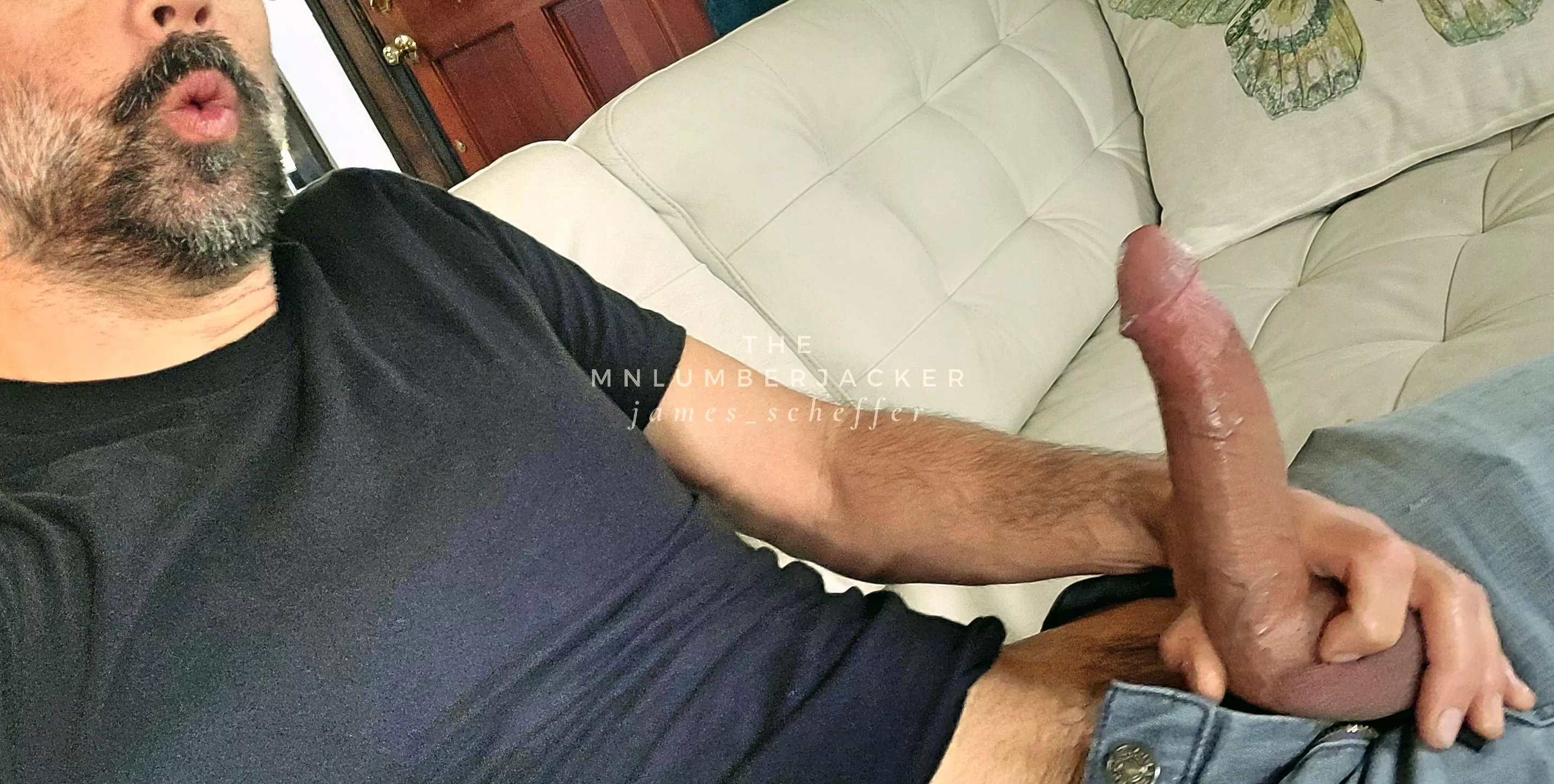 I heard guys give better head, who can prove it?