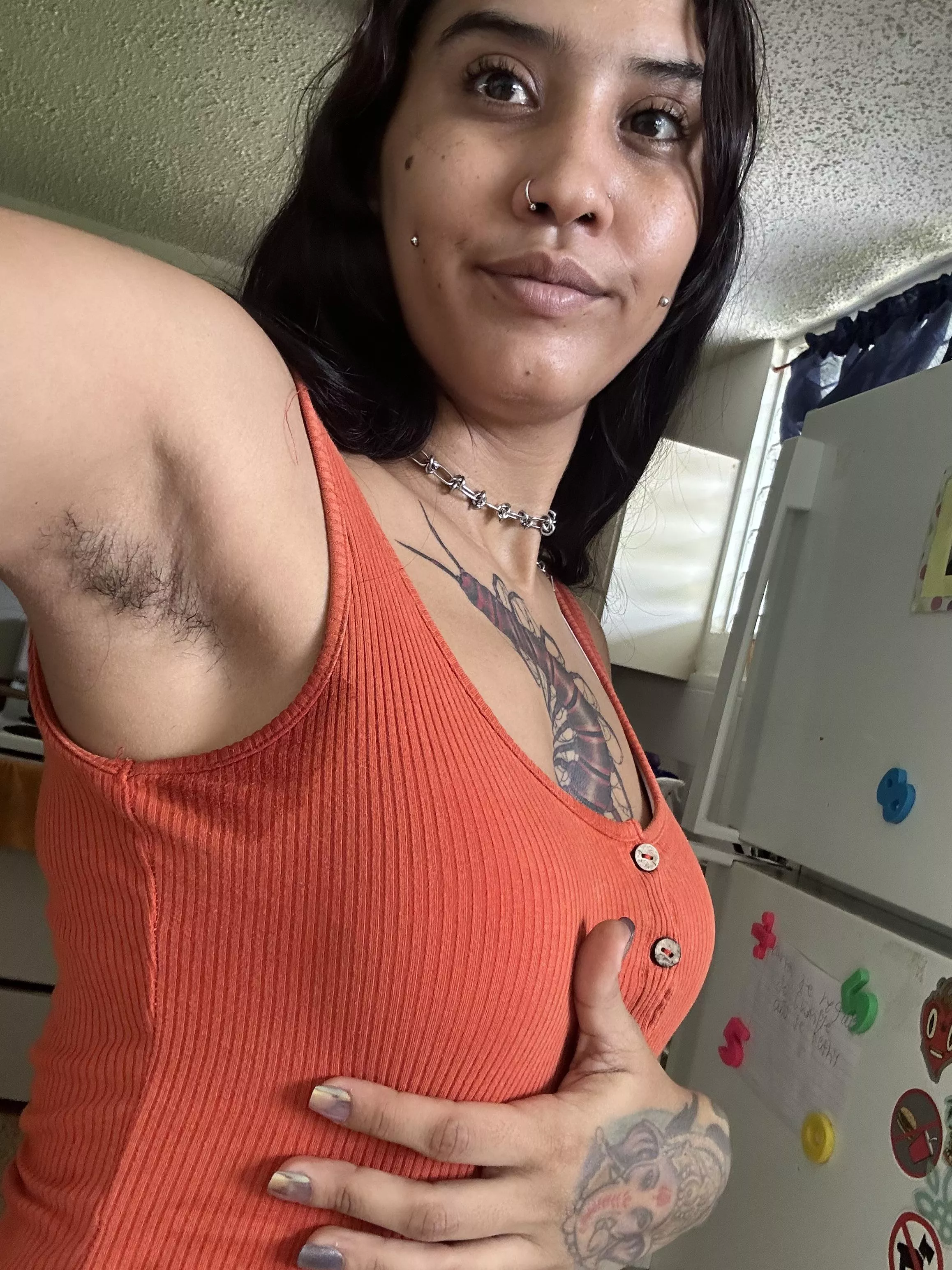 ISO an armpit sniffer 🤭💦