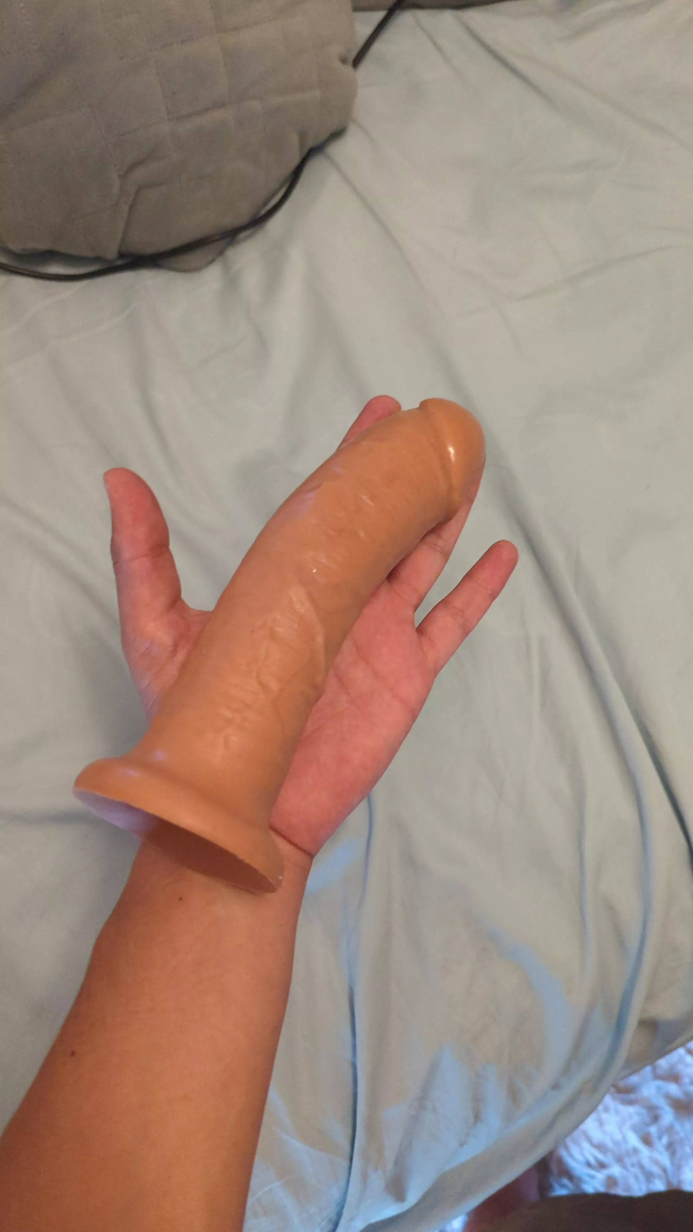 Just got this huge thing... Anyone wanna give me live instructions? 😏