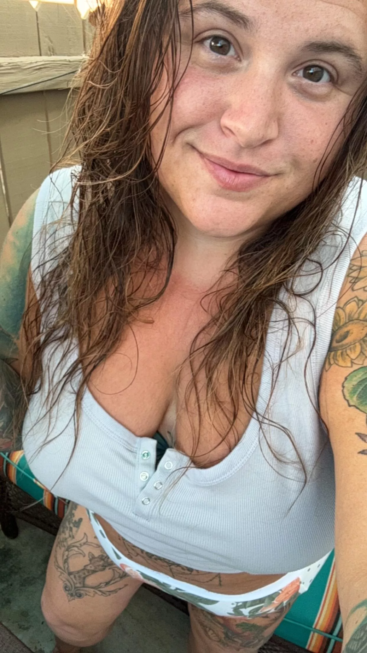 rise and shine , wake up with sexy bbw curves covered in tattoos !