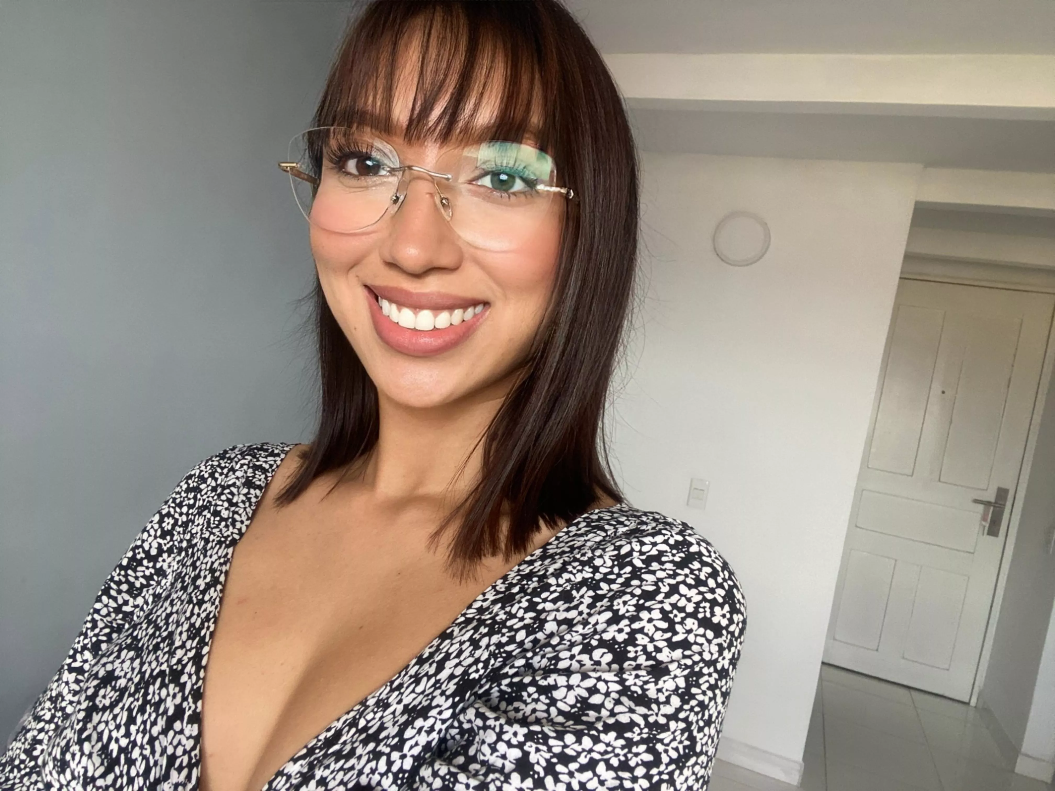 So pretty in glasses 