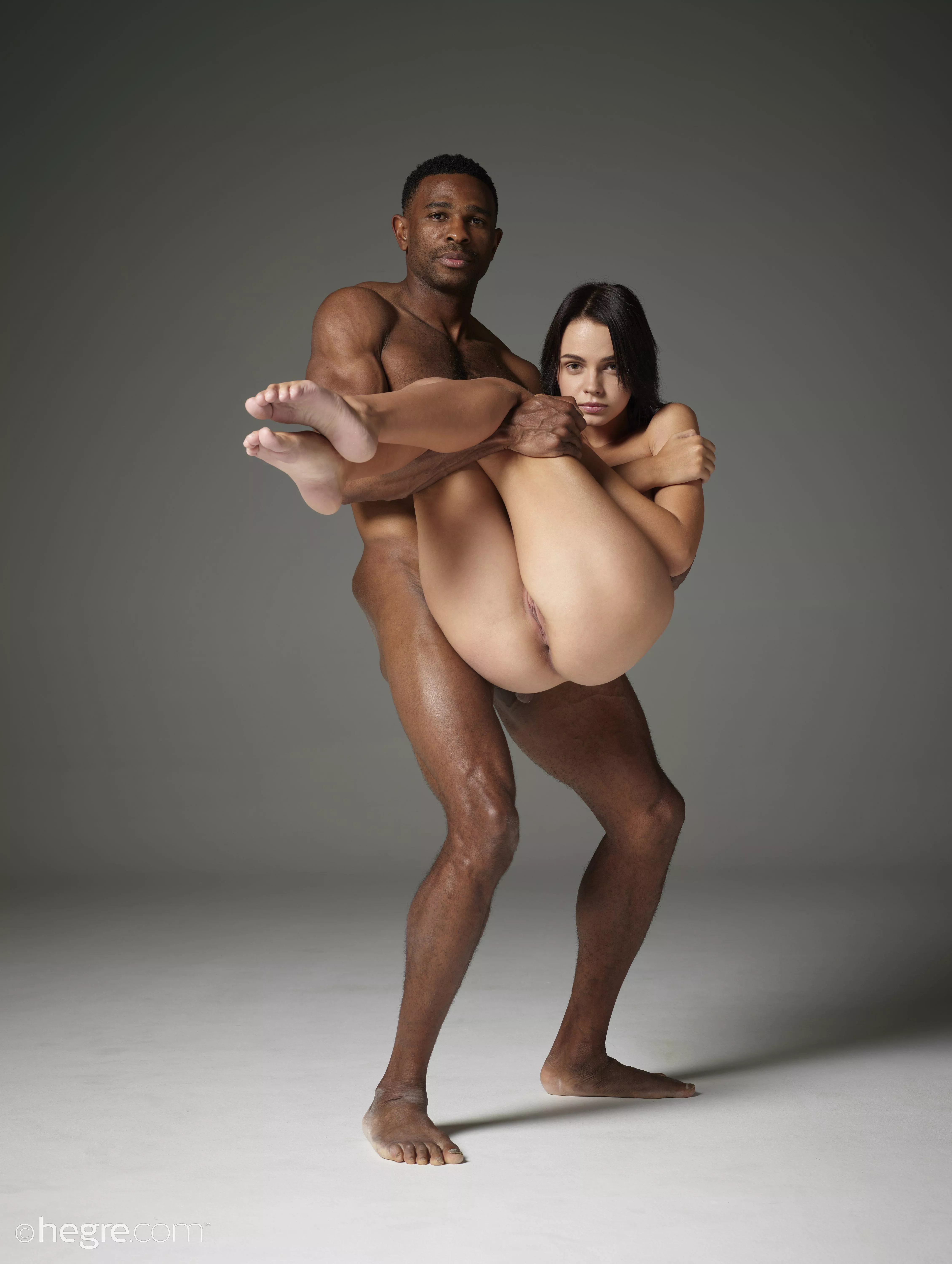 Ariel & Robin - Nude Couple