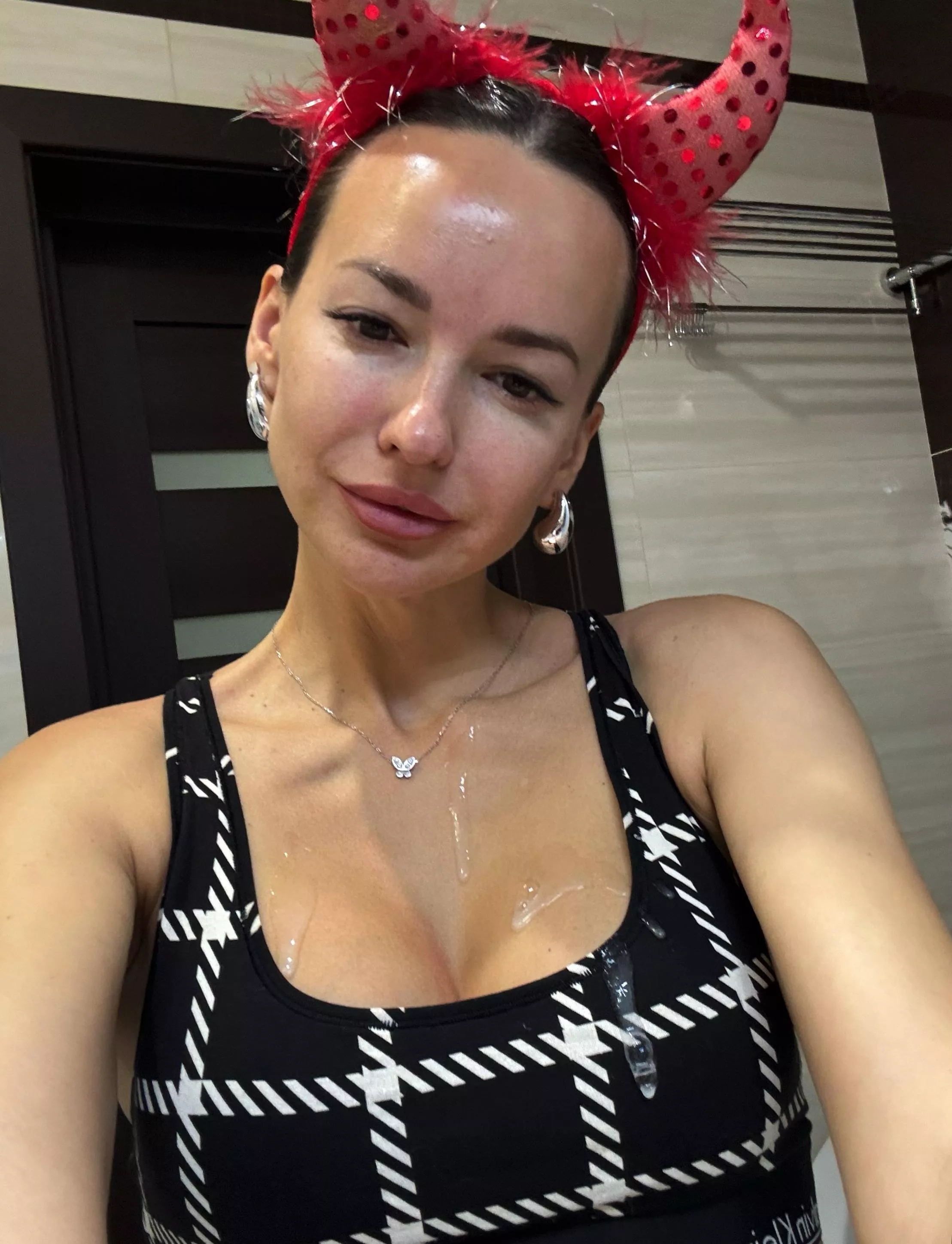 Daddy loves to cum on my tits