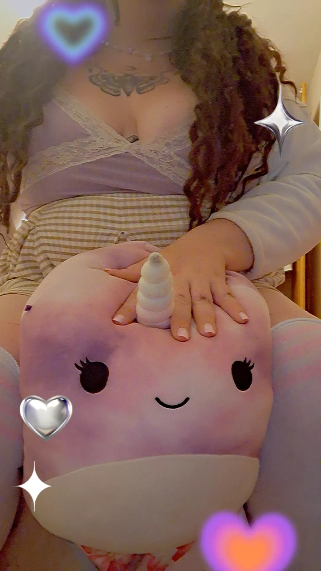 Don't call them squishmellows for nothing 💓 cute outfit for daddy tonight 😘 with my favourite plushie 🌙