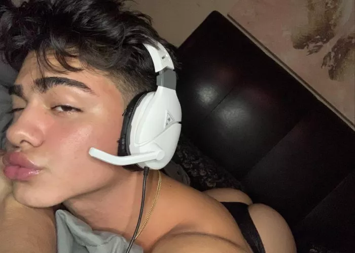 How would you use me?🫣