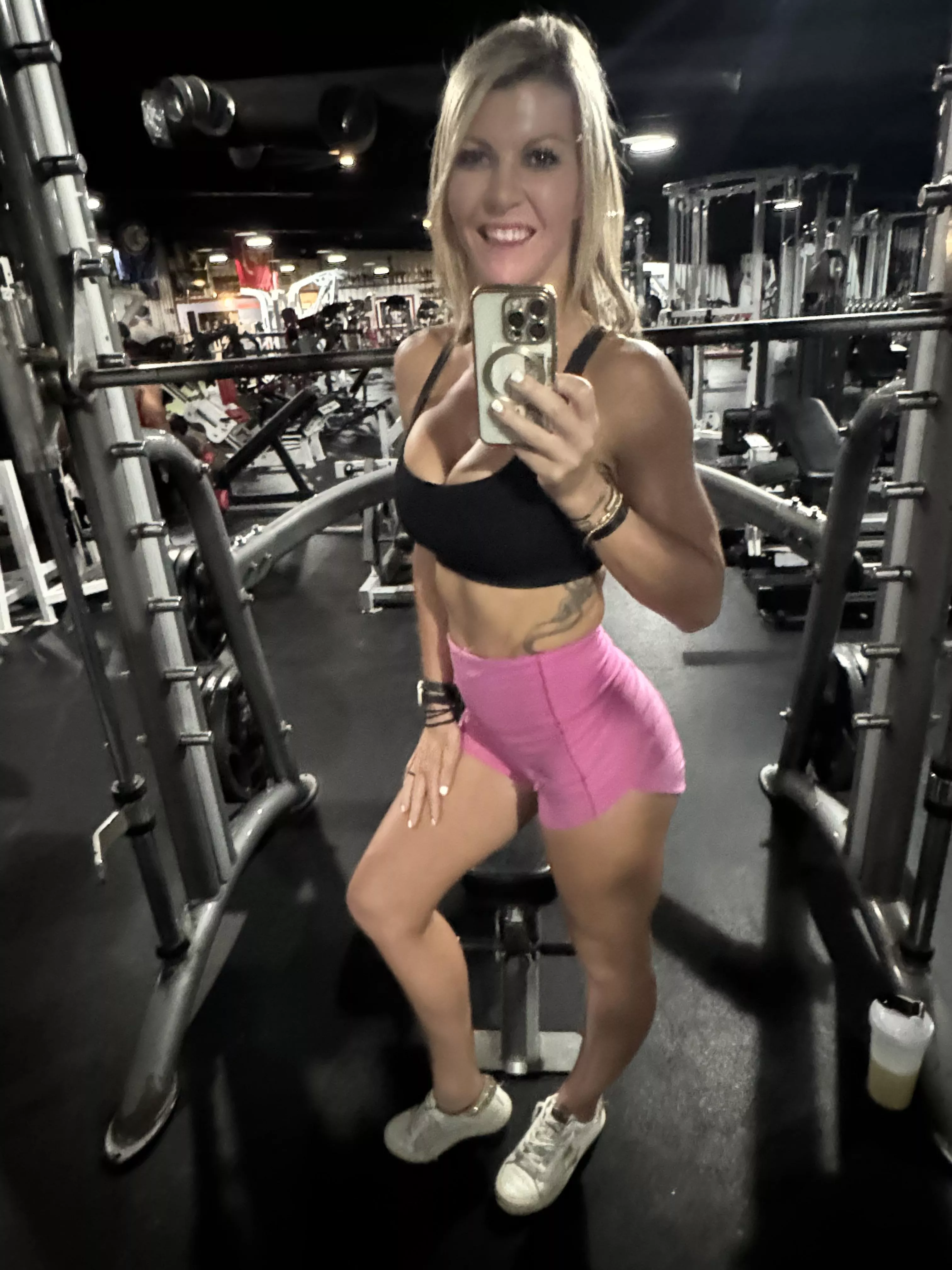 I am a MILF who loves to make men stare when they really try not to