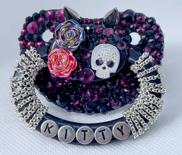 It’s autumn ! Time for spooky babies to come out 