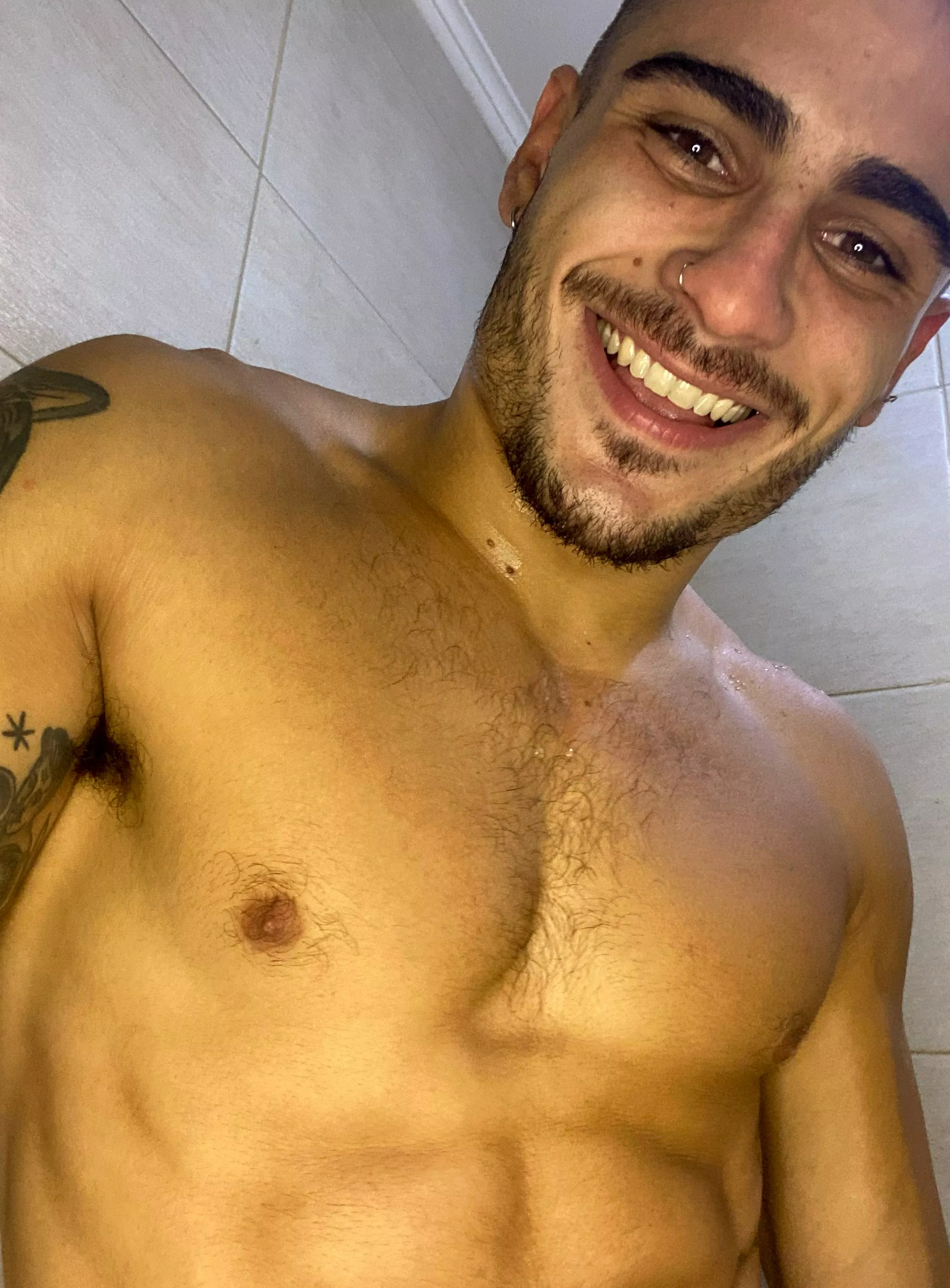 Who wants to see my tight, wet body all soaped up?