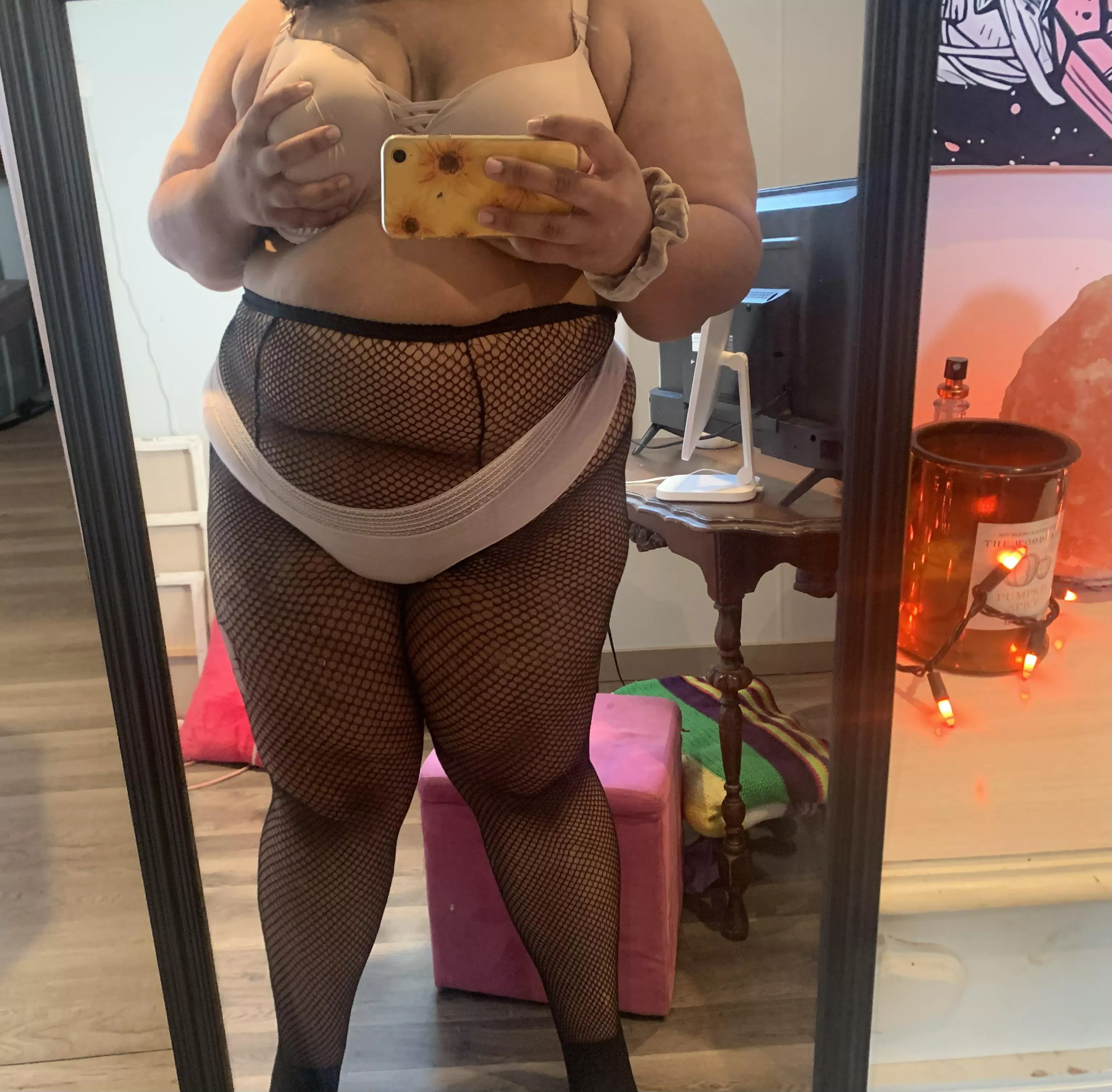 5’9 and thick in all the right places<3