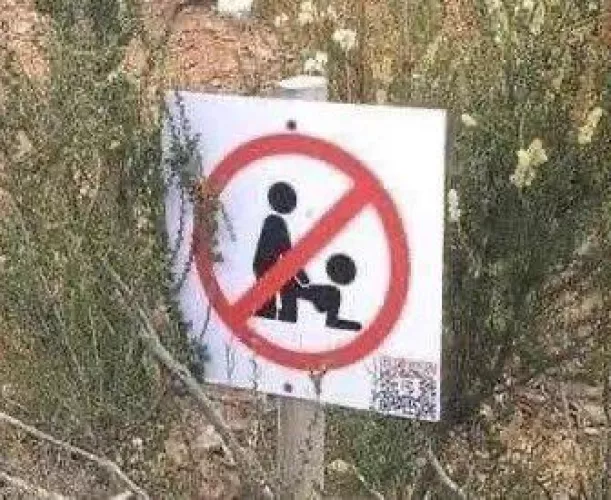 A sign in Cork, Ireland😂