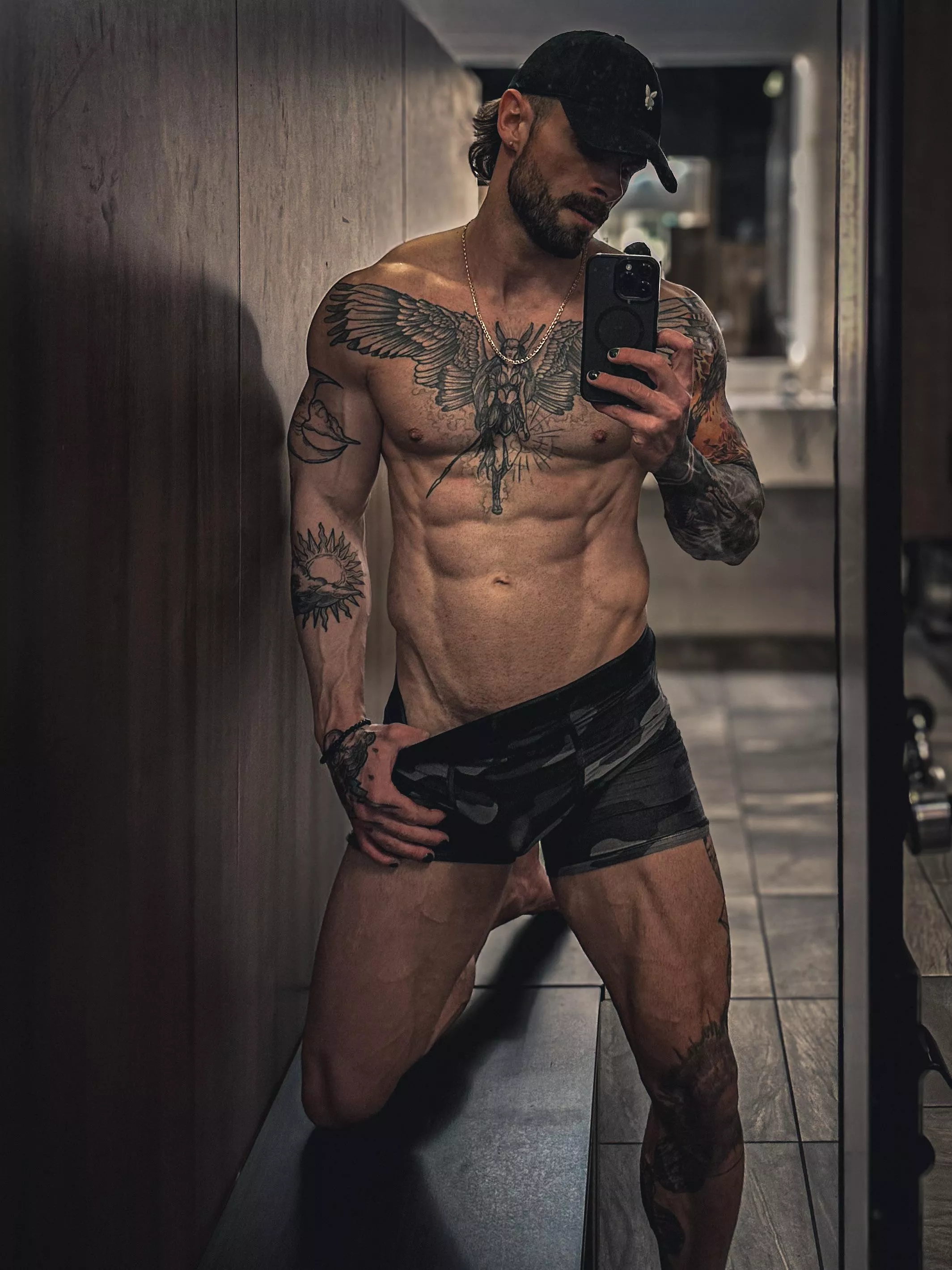 I can’t help but laugh about y’all needing to pull your dicks out for attention on here 😂