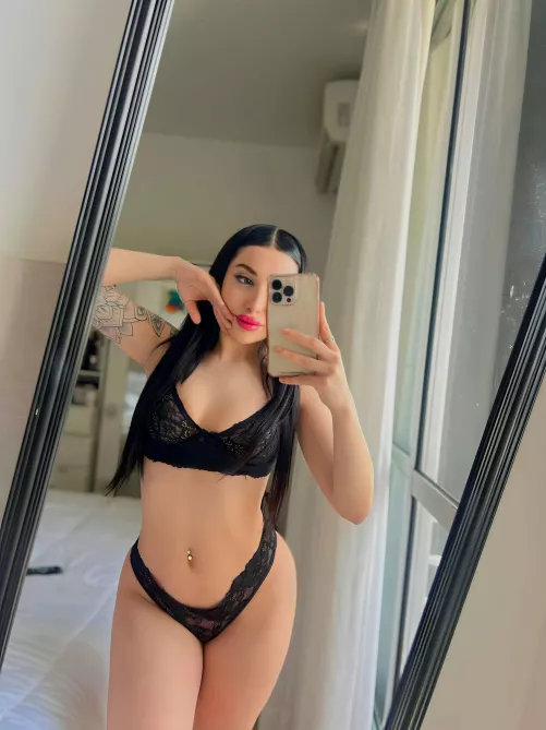 Sorry, I'm not distracting you from work am I?