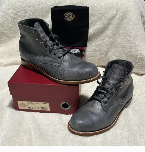 What denim, canvas or chino colors should I style these with? Also, I'm thinking maybe putting mini lug soles on to 