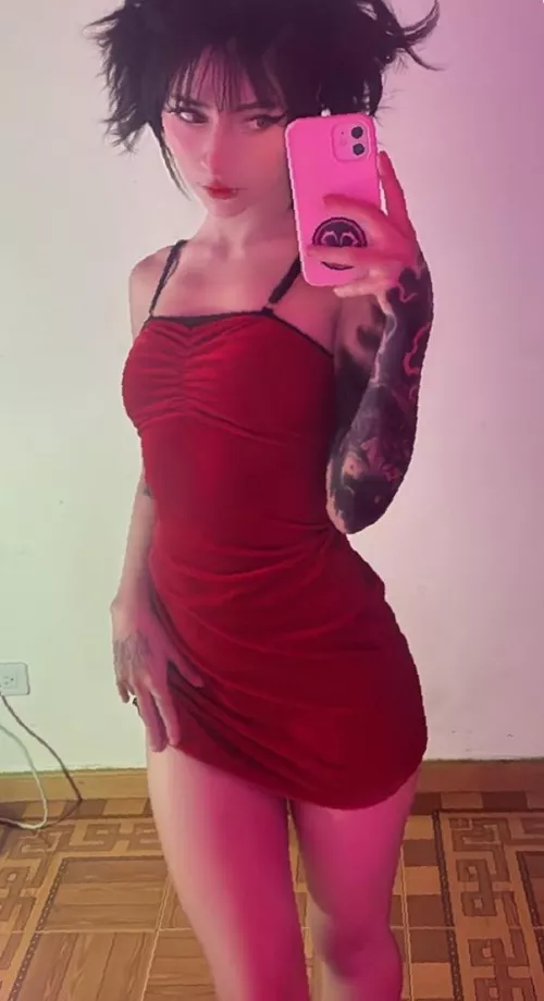 Do I look cute in this dress?