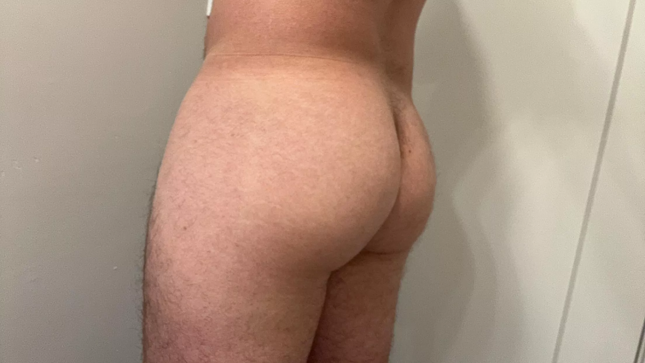 Hiking paid off 🏔️🍑