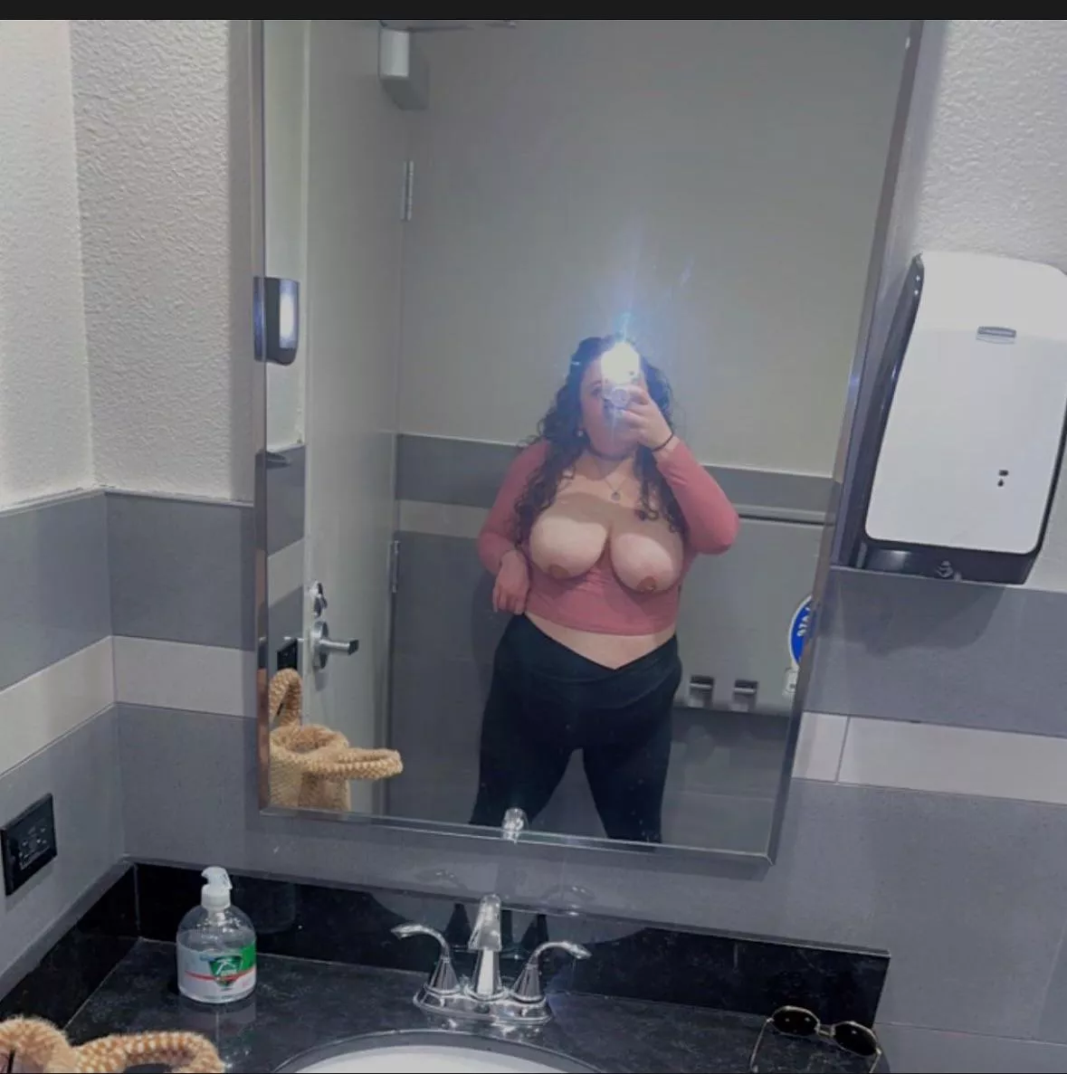 need someone to bend me over the sink and have their way with me…