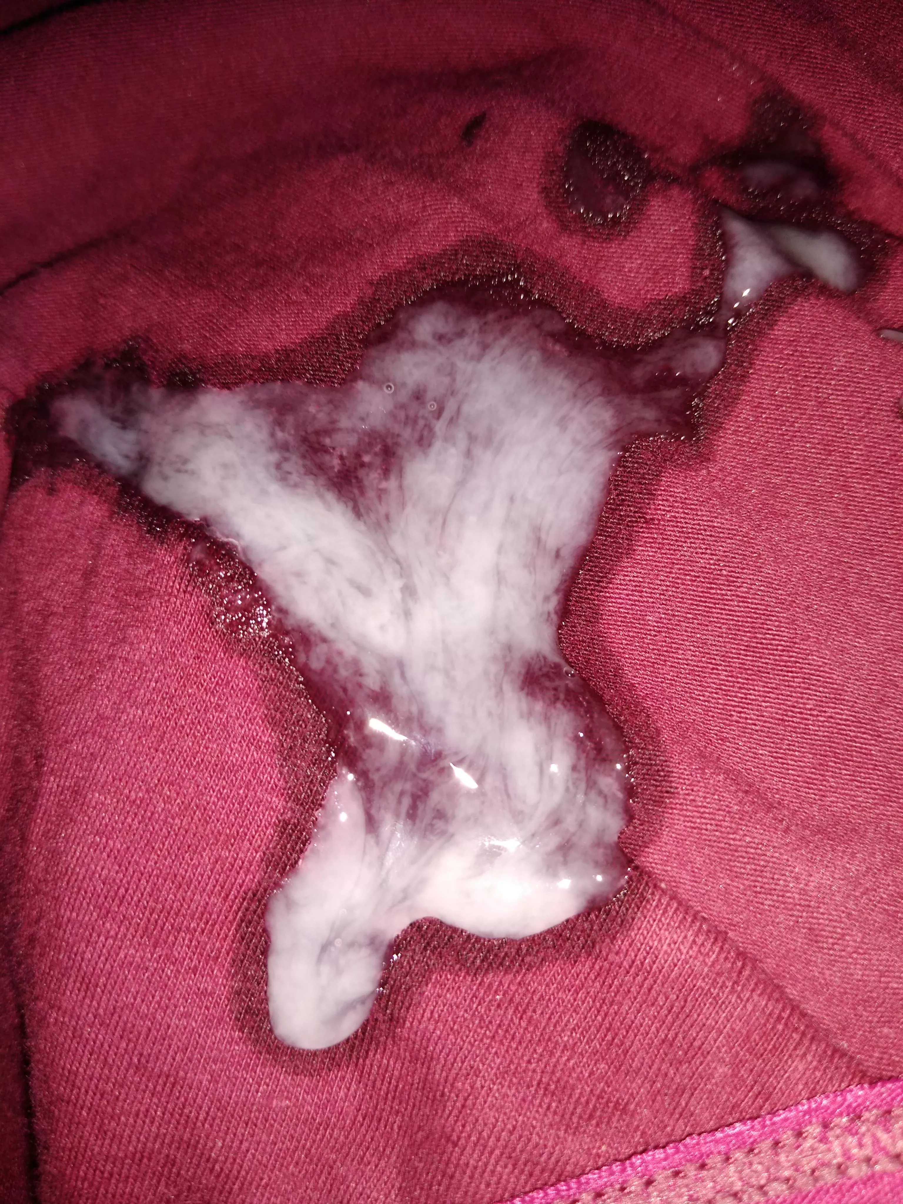 Thick delicious cum.