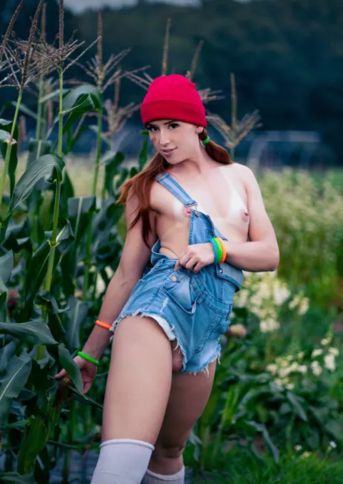 would you be proud that I am your girlfriend ?