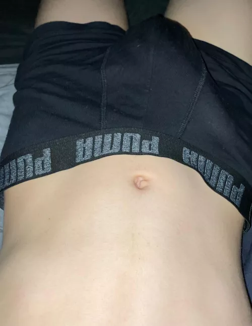 Do girls like it when you can see my cock through my boxershorts😏