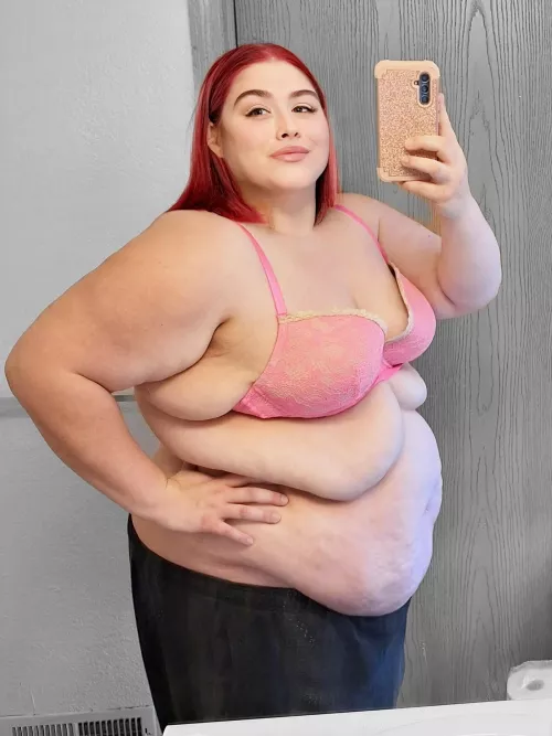 Hungry going to hunger 😫 Feed me fooooood! Please 🥺 Help this belly grow!