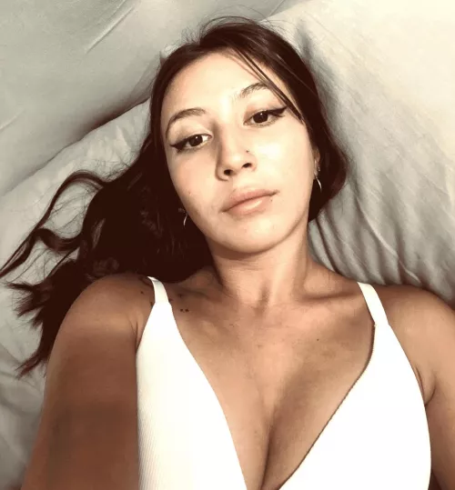 I heard that taking a lots of cum on face makes a girl more prettier. Is that true?