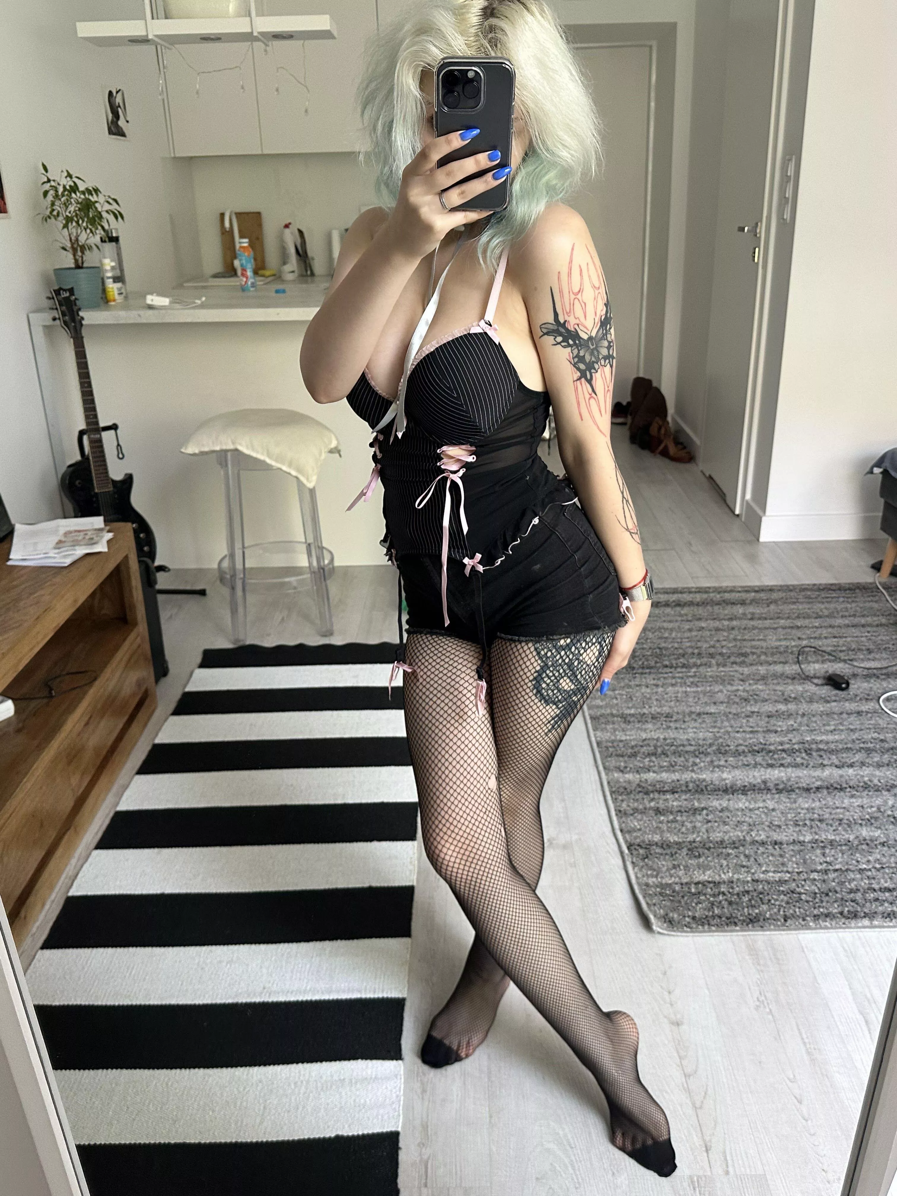 Long legs is always the best decision