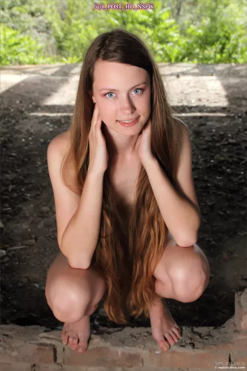 Nikita's hair bra / Walls That Speak