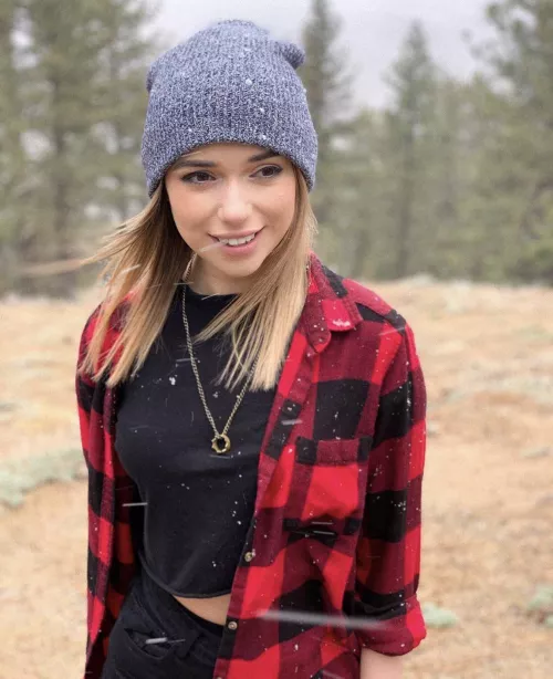 Shelby Grace (ShubbleYT)